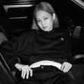 Логотип телеграм канала @hotmommpy — 𝐔𝐍𝐀𝐘