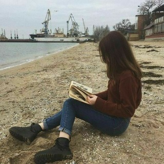 Логотип телеграм канала @houseofquotes — ❦︎ 𝐇𝐨𝐮𝐬𝐞 𝐎𝐟 𝐐𝐮𝐨𝐭𝐞𝐬 ❦︎
