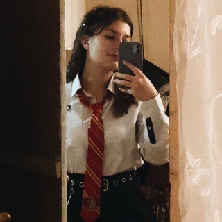 Логотип телеграм канала @hpdoshecha — заметки из хогвартса