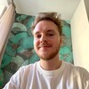 Логотип телеграм канала @iamserezhae — Что делает Серёжа?