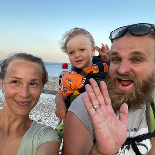 Логотип телеграм канала @ilyakatyavisitkenya — Родина - предатель, а мы на Кипре!