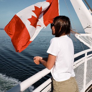 Логотип телеграм канала @immigrant_so_stazhem — Канада как нада