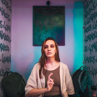 Логотип телеграм канала @inarinyan — Юля и (бес)крайности