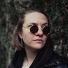 Логотип телеграм канала @iren_speaks — Читает Ирэн
