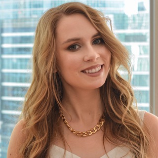 Логотип телеграм канала @irinalaurel — Irina Laurel ✈️ Travel & photo