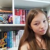 Логотип телеграм канала @irochkachitaet — ✨ Книжный край ✨