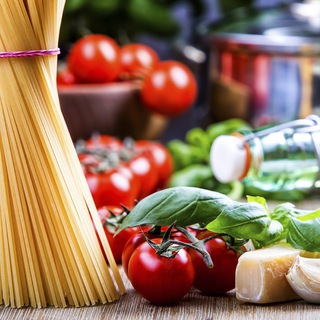 Логотип телеграм канала @italianfood_web — Итальянская кухня | Еда | Рецепты