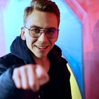 Логотип телеграм канала @itutro — Клим в Пять утра (5AM)