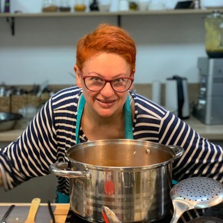 Логотип телеграм канала @iwbchef — I WANNA BE CHEF 👩‍🍳