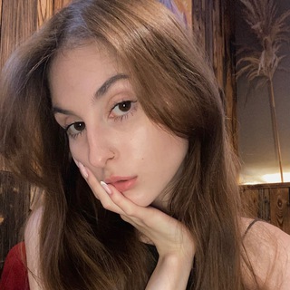 Логотип телеграм канала @jenniewrl — 𝓳𝓮𝓷𝓷𝓲𝓮