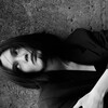 Логотип телеграм канала @jeveuxtembrasser — люблю, перевожу