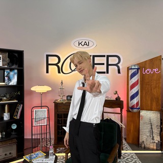 Logotipo do canal de telegrama jonginigifs - 𝗞𝗔𝗜 𝗚𝗜𝗙𝗦. MR ROVER.