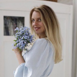 Логотип телеграм канала @juli_rik — Juli Rik 🕊