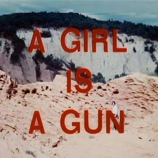 Логотип телеграм канала @julietsark — Juliet has a gun