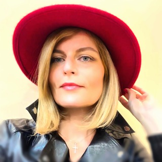Логотип телеграм канала @julsunstylist — JulSun Stylist