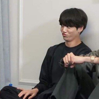 Логотип телеграм канала @k_pop_memes — *BTS_МЕМЫ*