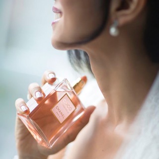 Логотип телеграм канала @kamiperfume — Kami.parfum (опт)