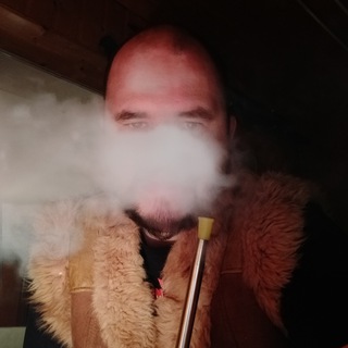 Логотип телеграм канала @kamorka_urmunda — Каморка дядюшки Урмунда