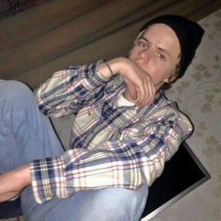 Логотип телеграм канала @karamelkins_s — некит???
