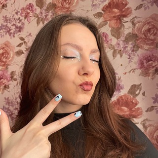 Логотип телеграм канала @keralolesnikova — Как же она шарит