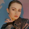 Логотип телеграм канала @kg_gilb — гилберт на связи 🤍 she’s krissie or kris