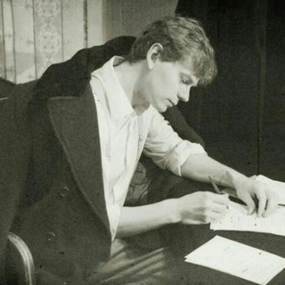 Логотип телеграм канала @khomenkobook — Соблазна книг не одолеть