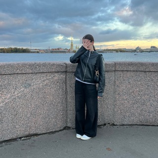 Логотип телеграм канала @kiiisseees — машкня тут