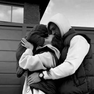Логотип телеграм канала @kingdomsmr — ᴍᴀᴋᴛᴜʙsʟ