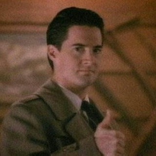 Логотип телеграм канала @kinosnob — Киносноб