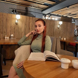 Логотип телеграм канала @knigodiva — Книгодива 👑