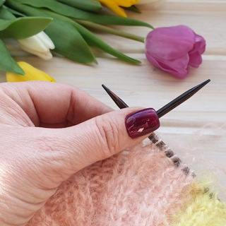 Логотип телеграм канала @knitting_school_malina — Школа вязания Malina yarn
