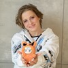 Логотип телеграм канала @knopochka_olya — Будни верстальщика комиксов и манги 🐣