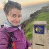 Логотип телеграм канала @kocheva_speaks — Лена Кочева: Camino de Santiago, языки и не только