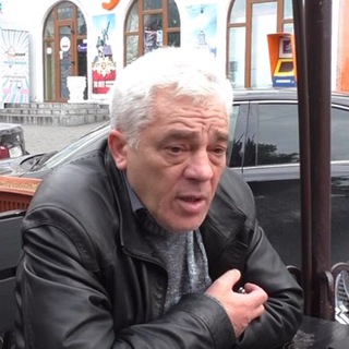 Логотип телеграм канала @kolesnikov_bez_uma — Колесников. Без ума
