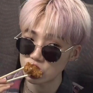 Логотип телеграм канала @koreanwithlove — Корейский с PICKME 🇰🇷