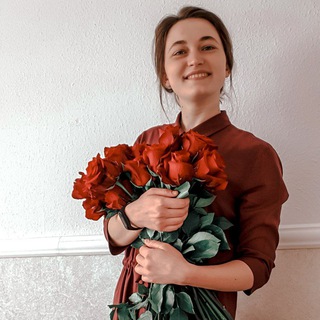Логотип телеграм канала @korotchenkova — 𝓜𝔂 𝓯𝓪𝓶𝓲𝓵𝔂 🕊
