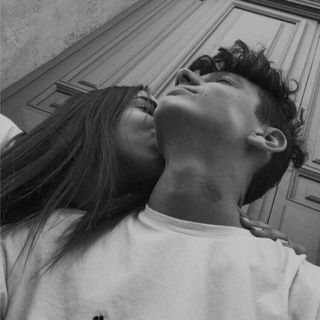Логотип телеграм канала @kosmosvt0ixglazax — 𝙺𝚘𝚜𝚖𝚘𝚜✨