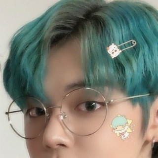 Логотип телеграм канала @kpopcake — 𝐾𝑝𝑜𝑝-𝐶𝑎𝑓𝑒🌲🎀