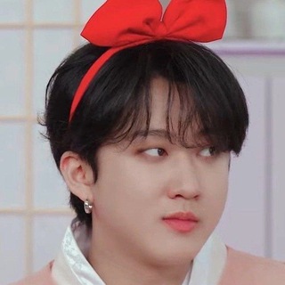 Логотип телеграм канала @kpopiwowow — Idols/Korea💗🇰🇷