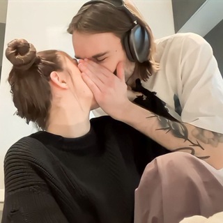 Логотип телеграм канала @krnrvral — slicing by{настя}