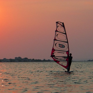 Логотип телеграм канала @krymhome — Крымские истории