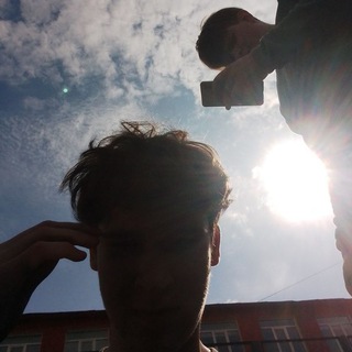 Логотип телеграм канала @kuviroknazad — Кувырок назад