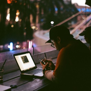 Логотип телеграм канала @kvartiru_spb — Снять/сдать комнату,студию, квартиру в Санкт-Петербурге @kvartiru_spb