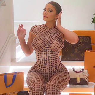 Логотип телеграм канала @kylie_jennerf — Kylie Jenner | Кайли Дженнер