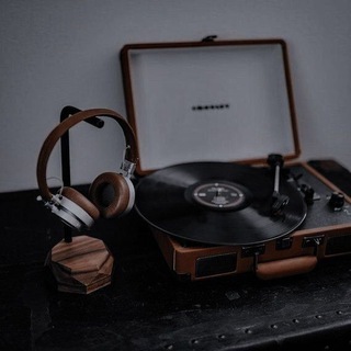 Логотип телеграм канала @l1xe1zz — 🦋music for you🦋