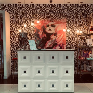 Логотип телеграм канала @lasagrada_premium — Lasagrada Boutique Premium