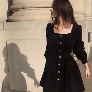 Логотип телеграм канала @laviestbel — Lavie est belle 🕊