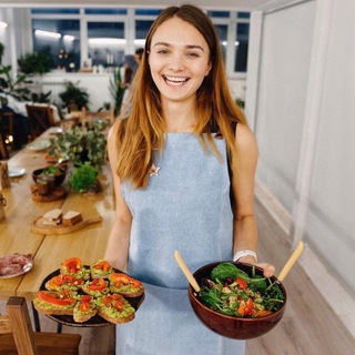 Логотип телеграм канала @lianaiokello_gotovit — Готовим вкусно с Лианой