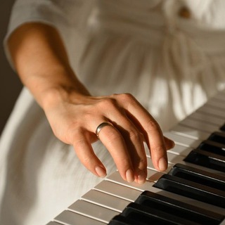 Логотип телеграм канала @life_w_music — ЖИЗНЬ С МУЗЫКОЙ