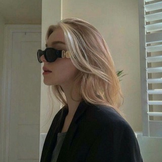 Логотип телеграм канала @lifee_girl — 𝐓𝐇𝐀𝐓 𝐆𝐈𝐑𝐋